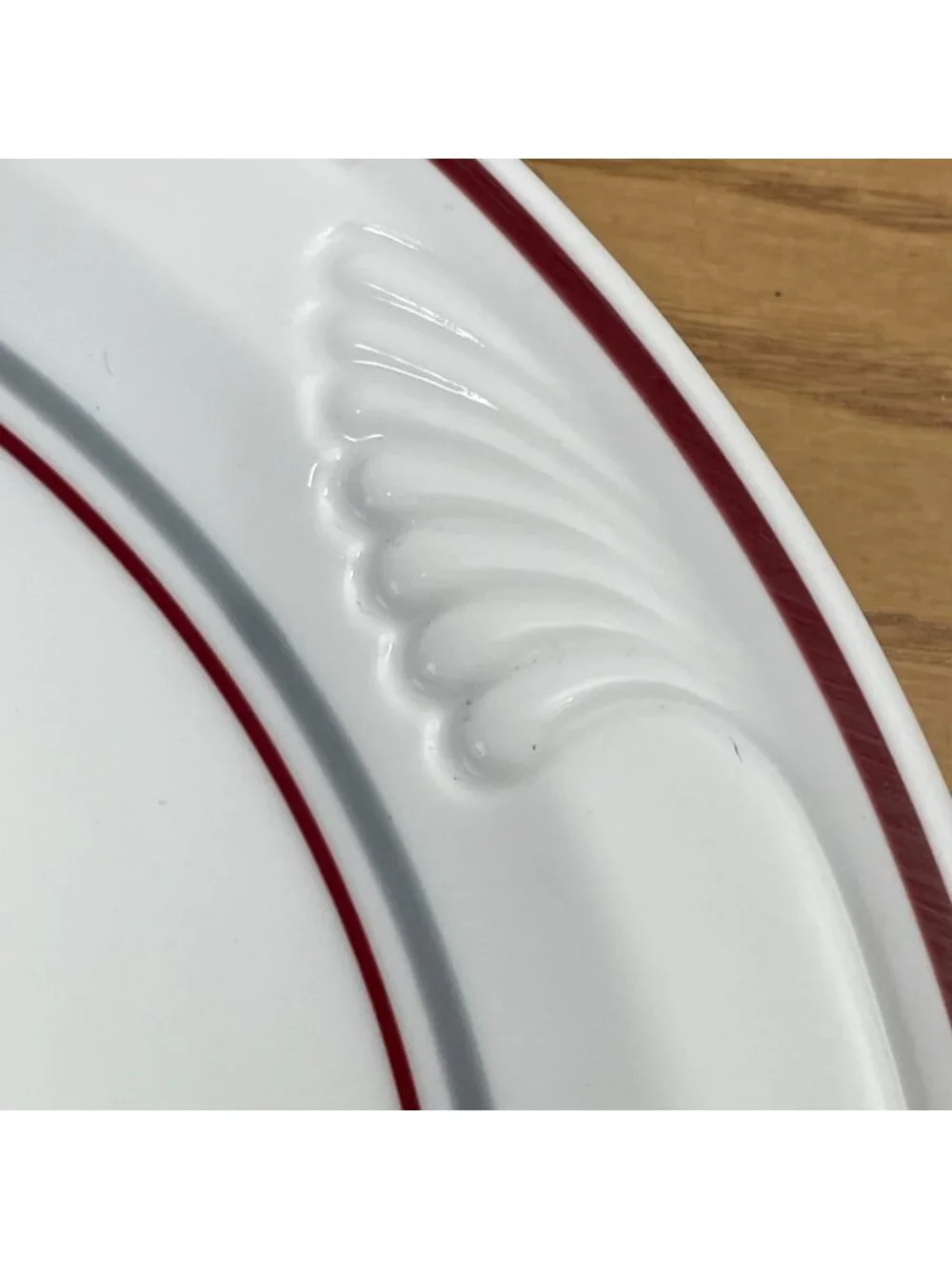 Vtg Corning Pyroceram Red Gray Bands 10-Inch Dinner Plate USA-Made Embossed